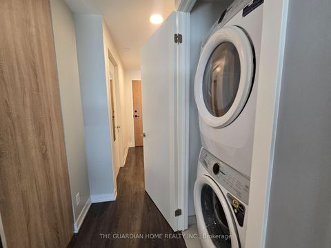 Photo 8 at B216 - 7950 Bathurst Street, Beverley Glen, Vaughan