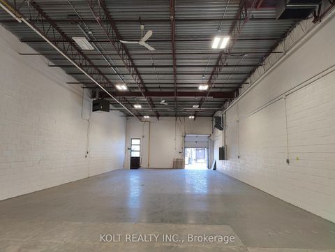 Photo 5 at 3 - 445 Milner Avenue, Malvern, Toronto