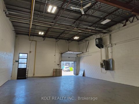 Photo 6 at 3 - 445 Milner Avenue, Malvern, Toronto