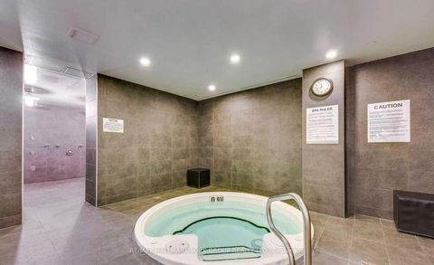 Photo 19 at 904 - 5 St. Joseph Street, Bay Street Corridor, Toronto