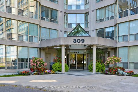 Photo 4 at 205 - 309 Major Mackenzie Drive, Harding, Richmond Hill