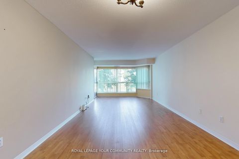 Photo 12 at 205 - 309 Major Mackenzie Drive, Harding, Richmond Hill