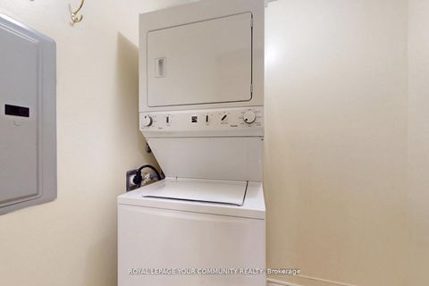 Photo 19 at 205 - 309 Major Mackenzie Drive, Harding, Richmond Hill