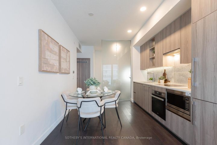 Photo 7 at 2501 - 95 McMahon Drive, Bayview Village, Toronto