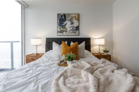 Photo 12 at 2501 - 95 McMahon Drive, Bayview Village, Toronto