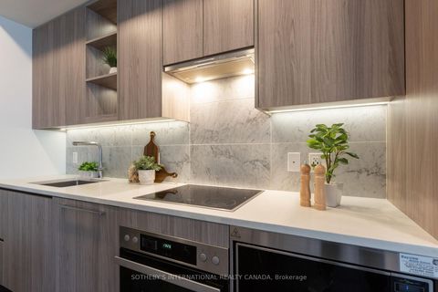 Photo 13 at 2501 - 95 McMahon Drive, Bayview Village, Toronto