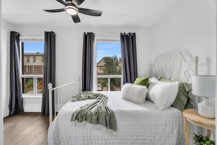 Photo 22 at 10 Gordon Street, Crown Point, Hamilton