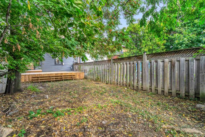 Photo 31 at 10 Gordon Street, Crown Point, Hamilton