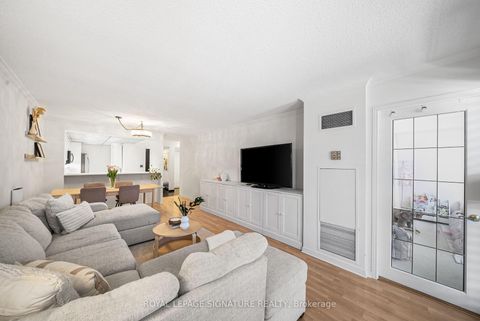 Photo 16 at 206 - 18 Hollywood Avenue, Willowdale East, Toronto