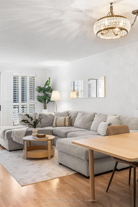 Photo 18 at 206 - 18 Hollywood Avenue, Willowdale East, Toronto