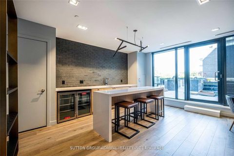 Photo 11 at 404 - 7 Smith Crescent, Queensway, Toronto