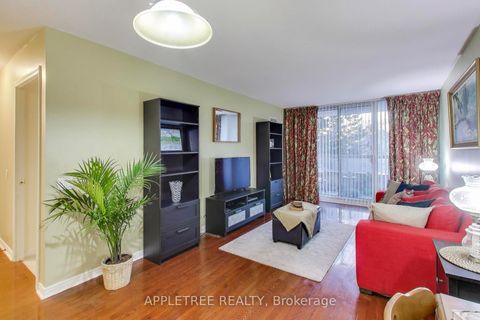 Photo 4 at 209 - 9 Northern Heights Drive, Langstaff, Richmond Hill