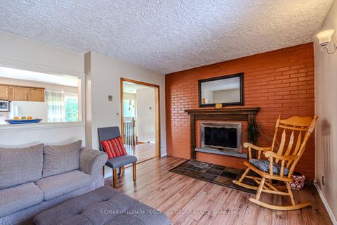 Photo 1 at 250 Sunnybrae Avenue, Stroud, Innisfil