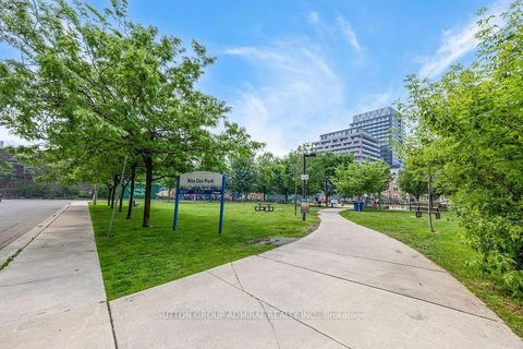 Photo 17 at 702 - 20 Joe Shuster Way, South Parkdale, Toronto