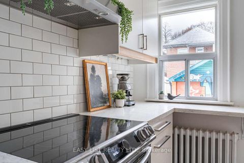 Photo 20 at 44 Parkdale Road, Swansea, Toronto