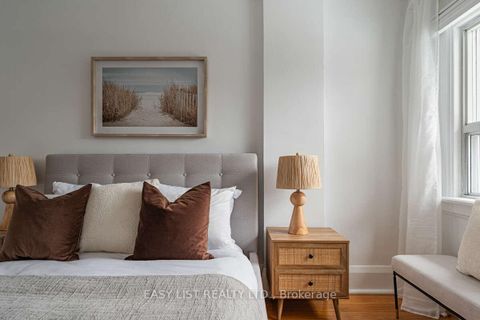 Photo 34 at 44 Parkdale Road, Swansea, Toronto