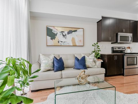 Photo 6 at 55 - 19 Eldora Avenue, Newtonbrook West, Toronto