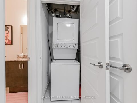 Photo 25 at 55 - 19 Eldora Avenue, Newtonbrook West, Toronto