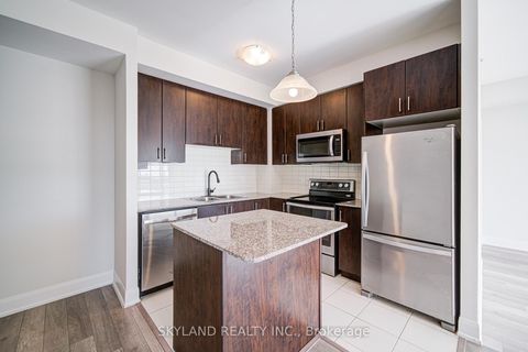 Photo 7 at 903 - 2900 Highway 7 Road, Concord, Vaughan