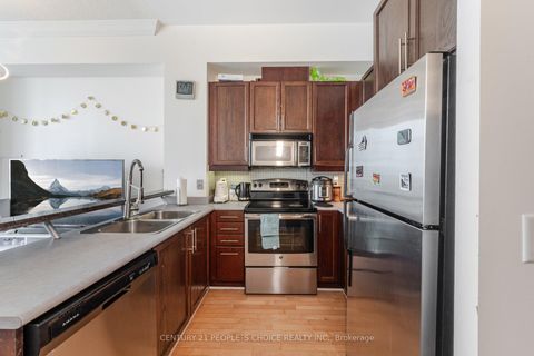 Photo 13 at 3304 - 3939 Duke Of York Boulevard, City Centre, Mississauga