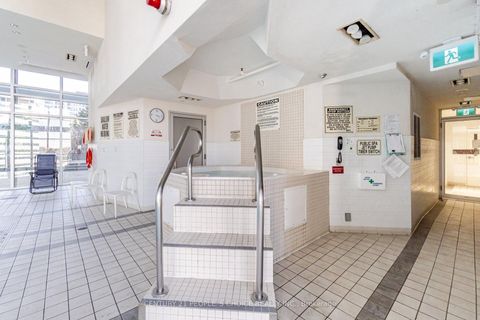 Photo 35 at 3304 - 3939 Duke Of York Boulevard, City Centre, Mississauga