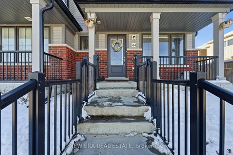 Photo 2 at 44 Jerome Way, Bowmanville, Clarington