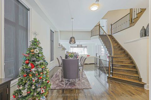 Photo 8 at 183 Maurier Boulevard, Patterson, Vaughan