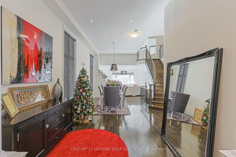 Photo 9 at 183 Maurier Boulevard, Patterson, Vaughan