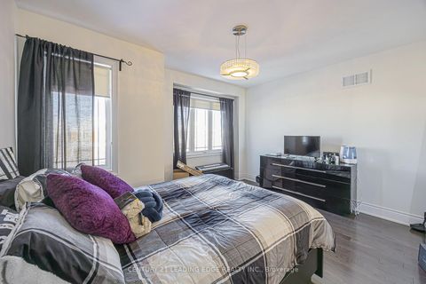 Photo 40 at 183 Maurier Boulevard, Patterson, Vaughan