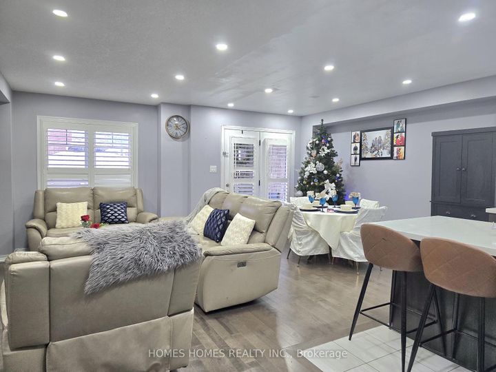 Photo 15 at 170 Golden Springs Drive, Northwest Brampton, Brampton