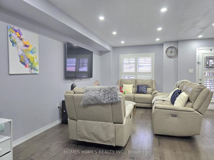 Photo 16 at 170 Golden Springs Drive, Northwest Brampton, Brampton