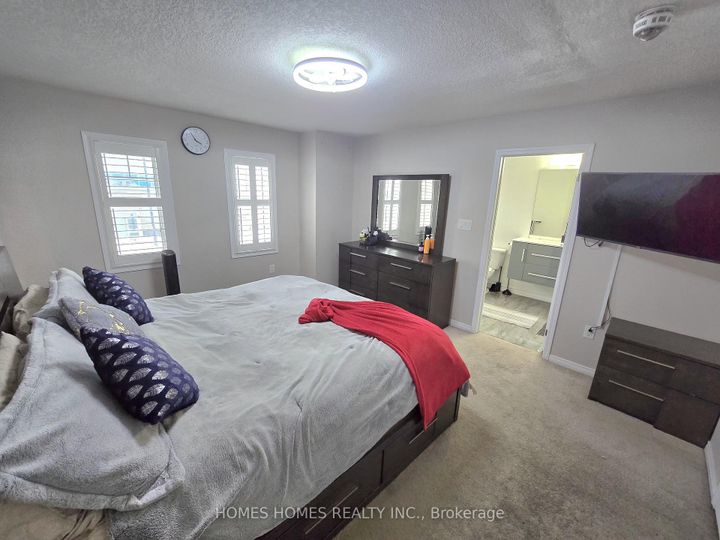 Photo 26 at 170 Golden Springs Drive, Northwest Brampton, Brampton