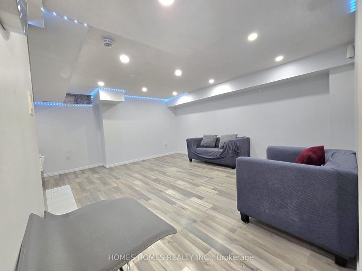 Photo 38 at 170 Golden Springs Drive, Northwest Brampton, Brampton