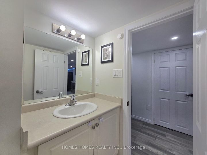 Photo 43 at 170 Golden Springs Drive, Northwest Brampton, Brampton