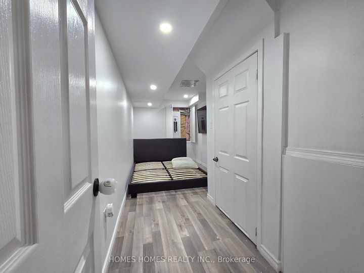 Photo 44 at 170 Golden Springs Drive, Northwest Brampton, Brampton