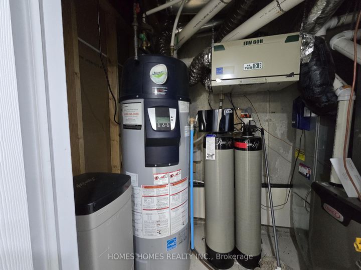 Photo 45 at 170 Golden Springs Drive, Northwest Brampton, Brampton