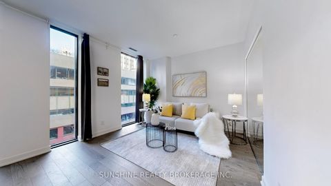 Photo 11 at 422 - 25 Richmond Street E, Yonge Corridor, Toronto