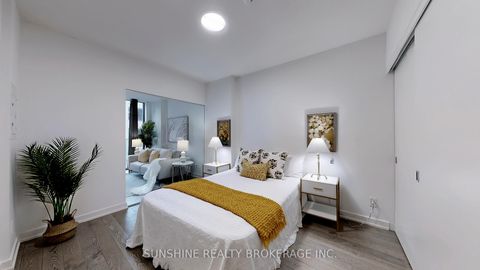 Photo 25 at 422 - 25 Richmond Street E, Yonge Corridor, Toronto