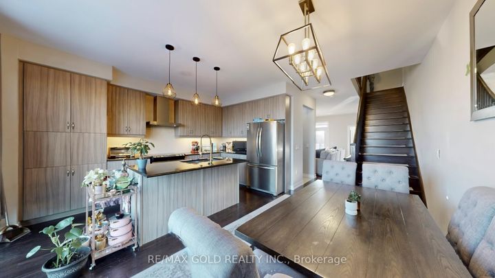 Photo 19 at 3 Glenngarry Crescent, Rural Vaughan, Vaughan