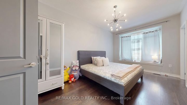 Photo 26 at 3 Glenngarry Crescent, Rural Vaughan, Vaughan