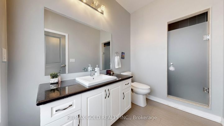 Photo 29 at 3 Glenngarry Crescent, Rural Vaughan, Vaughan