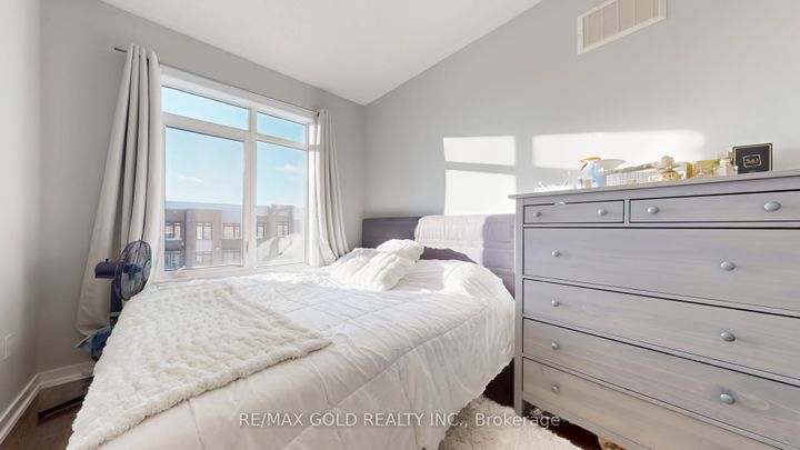 Photo 31 at 3 Glenngarry Crescent, Rural Vaughan, Vaughan