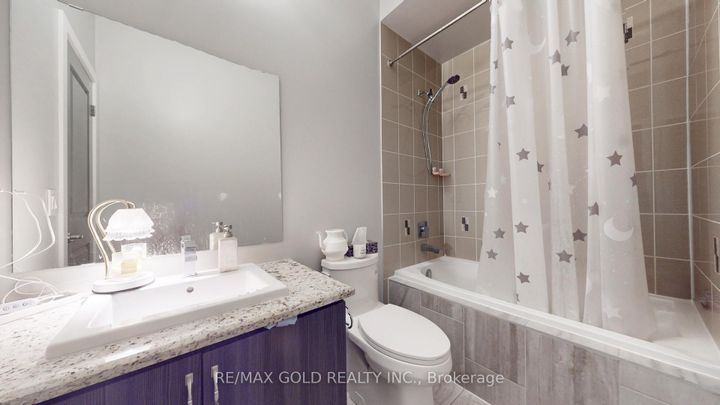 Photo 35 at 3 Glenngarry Crescent, Rural Vaughan, Vaughan