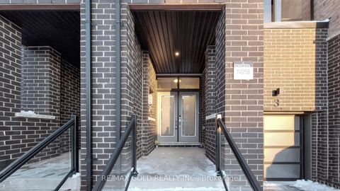 Photo 1 at 3 Glenngarry Crescent, Rural Vaughan, Vaughan