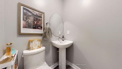 Photo 40 at 3 Glenngarry Crescent, Rural Vaughan, Vaughan