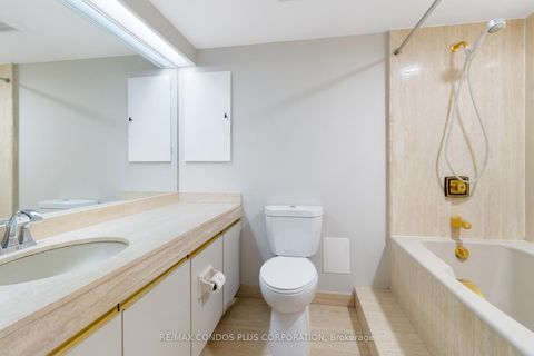 Photo 19 at 1318 - 55 Harbour Square, Waterfront Communities C1, Toronto