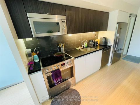 Photo 8 at 502 - 75 Queens Wharf Road, Waterfront Communities C1, Toronto