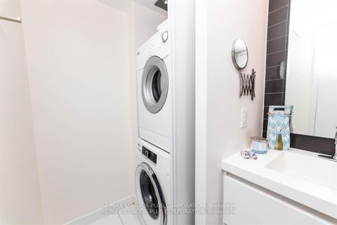 Photo 15 at 502 - 75 Queens Wharf Road, Waterfront Communities C1, Toronto