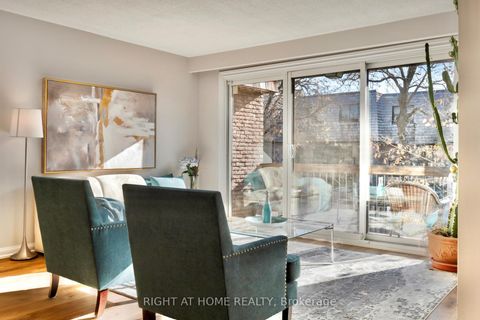 Photo 6 at 13 - 2 Wooded Carse Way, Branson, Toronto