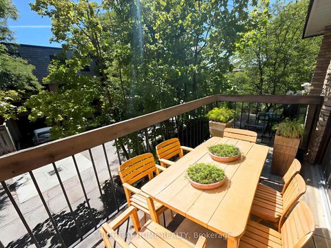 Photo 7 at 13 - 2 Wooded Carse Way, Branson, Toronto